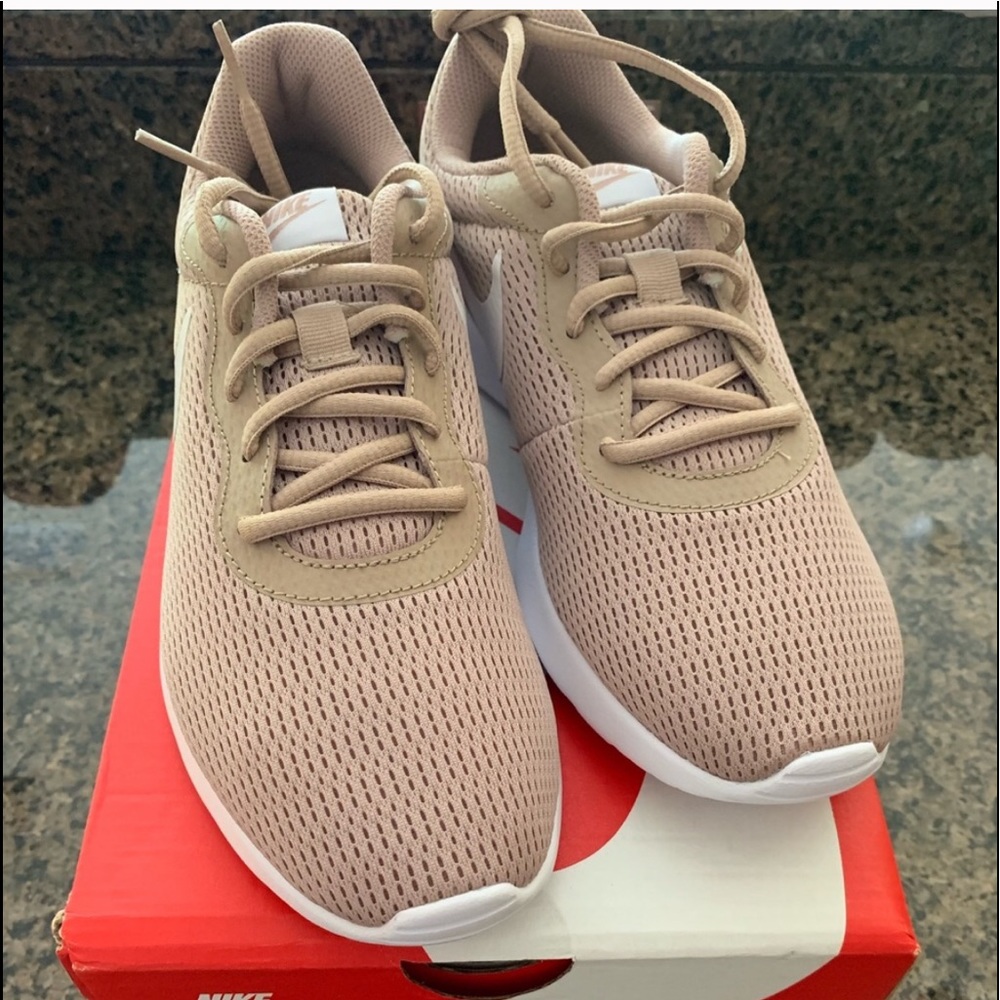 Nike Tanjun Sand & White Sneakers